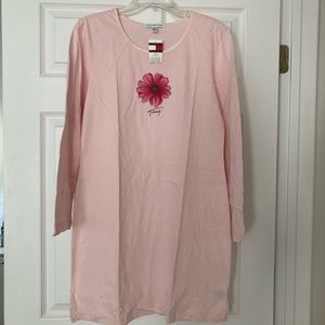 Tommy Hilfiger Pink Cotton Night shirt  Sleepwear  HostPick🎊🎊